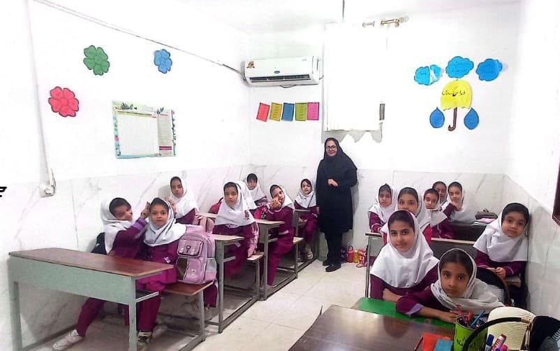 کلاس دوم نسترن .معلم خانم سنجری